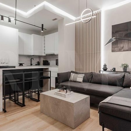 Contemporary Minimalist Apartment By Rems Málaga Esterno foto
