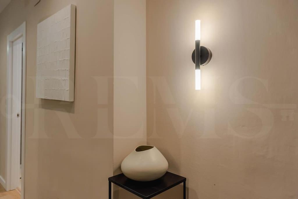 Contemporary Minimalist Apartment By Rems Málaga Esterno foto