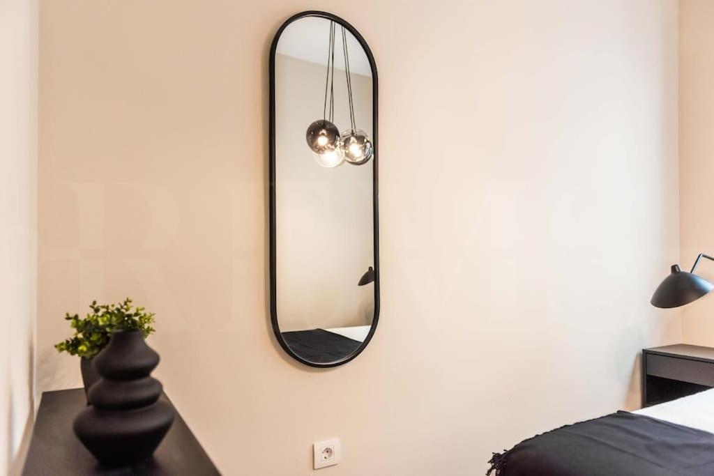 Contemporary Minimalist Apartment By Rems Málaga Esterno foto